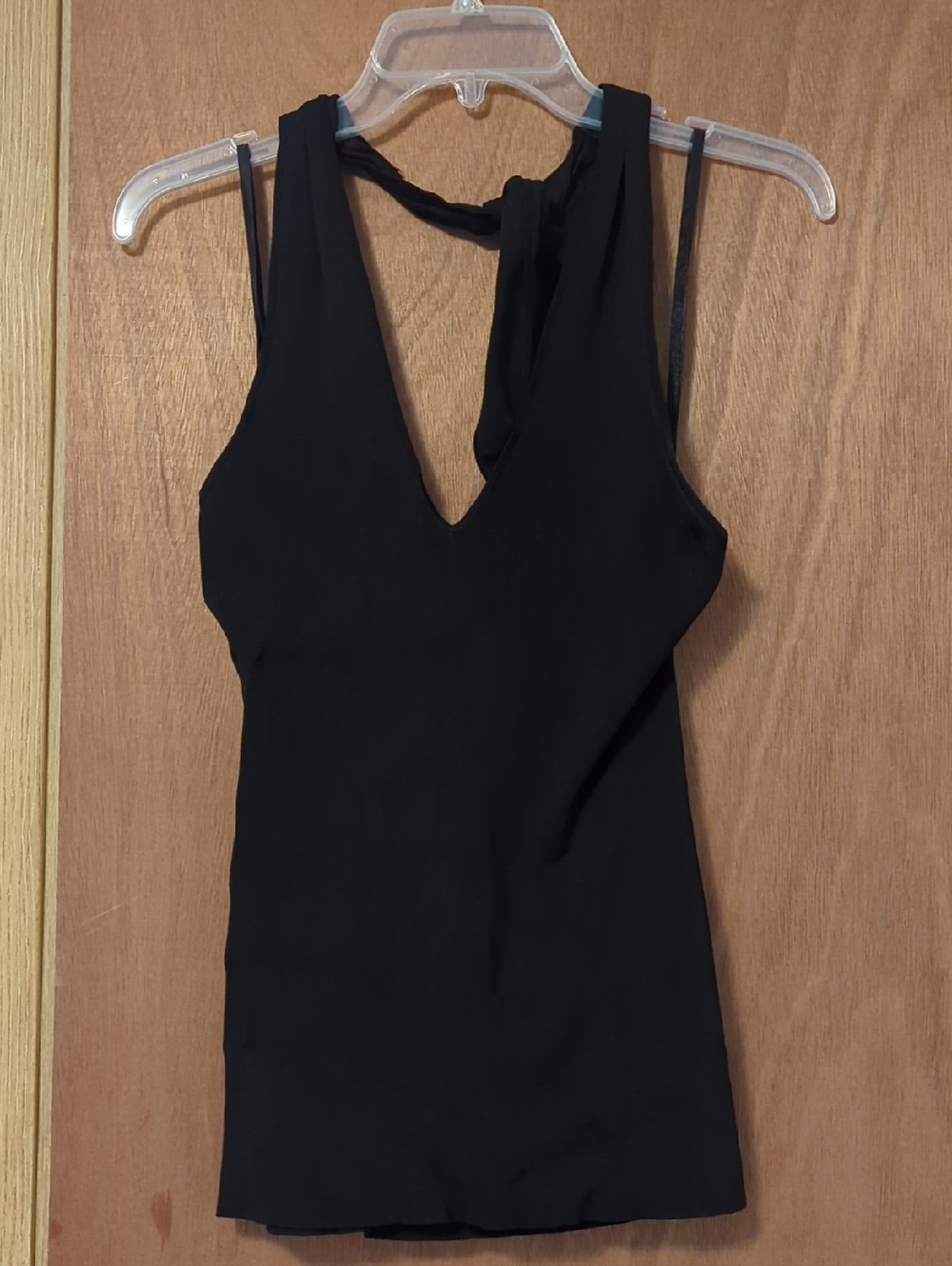 Ann Taylor Black Twist-Back V-Neck Tank